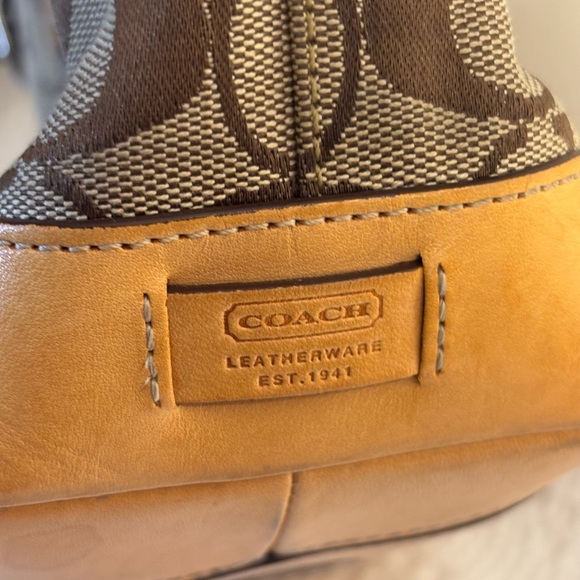 Coach Brown & Tan Hamptons Market Mini Signature Tote Bag - Picture 12 of 16